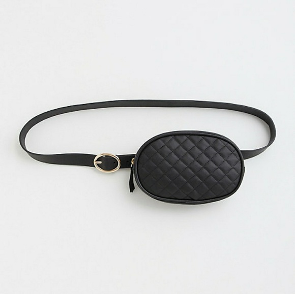 torrid Handbags - Torrid Size 2 Black Oval Quilted Belt Bag